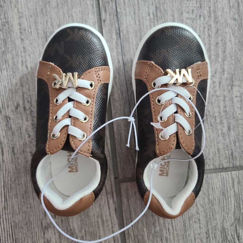 MICHAEL Michael Kors NWT toddlers lace up brown and white sneakers size 6 - Picture 7 of 12